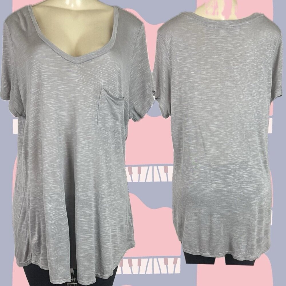 Bozzolo 2X Juniors + Gray Heather V-Neck Curved Hemline Short Sleeve Pocket Tee
